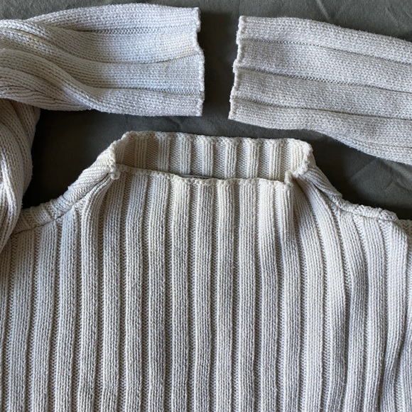 Guess Mock Neck Sweater - Picture 3 of 12